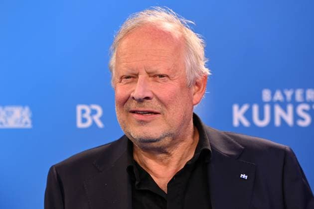 Axel MILBERG (Schauspieler), Einzelbild,angeschnittenes Einzelmotiv,Portraet,Portrait,Porträt. Verleihung Bayerischer Kunstpreis 2025 am 18.11.2025 im Bergson Kunstkraftwerk in Muenchen