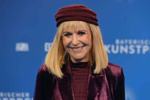 Patricia RIEKEL (Journalistin), Einzelbild,angeschnittenes Einzelmotiv,Portraet,Portrait,Porträt. Verleihung Bayerischer Kunstpreis 2025 am 18.11.2025 im Bergson Kunstkraftwerk in Muenchen