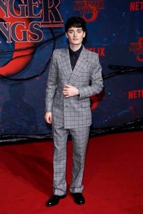 Stranger Things 5 , Fan Event im Flughafen Tempelhof, Berlin, 18.11.2025 Noah Schnapp bei dem Fan Event zu Stranger Things im Hangar 7 im Flughafen Tempelhof in Berlin am 18.11.2025 Berlin Flughafen Tempelhof Copyright: xAnitaxBuggex