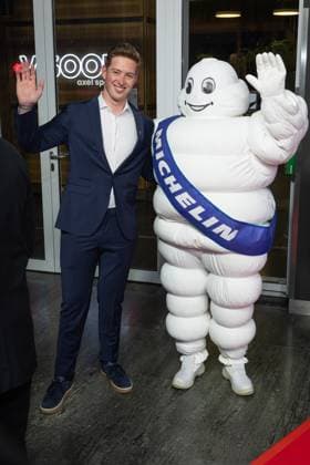Das Goldene Lenkrad 2025 David Schumacher Michelin Männchen Verleihung Auto BILD Das Goldene Lenkrad 2025 im Axel Springer Gebäude in Berlin Copyright: xEventpressxFuhrx