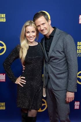Das Goldene Lenkrad 2025 Sebastian Ogier Ralleyrennfahrer und Andrea Kaiser Moderatorin Verleihung Auto BILD Das Goldene Lenkrad 2025 im Axel Springer Gebäude in Berlin Copyright: xEventpressxFuhrx