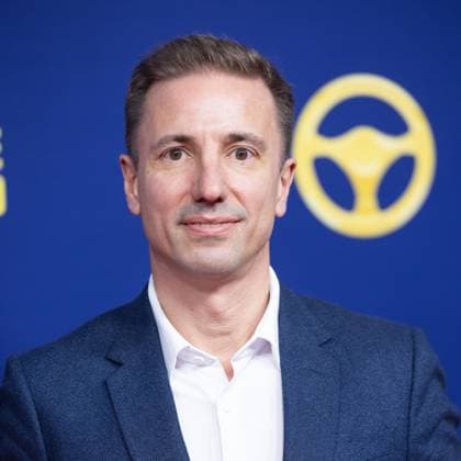 Das Goldene Lenkrad 2025 Florian Huettl, CEO von Opel Verleihung Auto BILD Das Goldene Lenkrad 2025 im Axel Springer Gebäude in Berlin Copyright: xEventpressxFuhrx