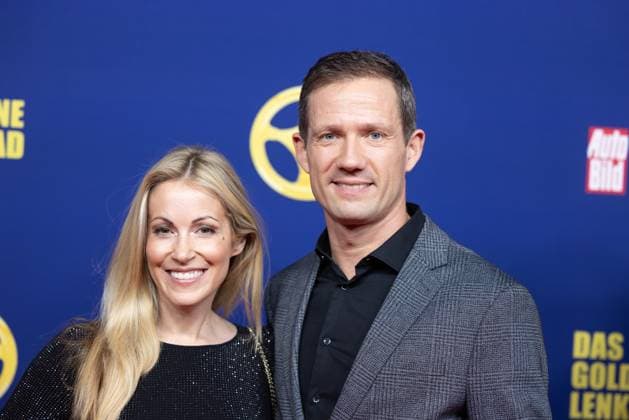 Das Goldene Lenkrad 2025 Sebastian Ogier Ralleyrennfahrer und Andrea Kaiser Moderatorin Verleihung Auto BILD Das Goldene Lenkrad 2025 im Axel Springer Gebäude in Berlin Copyright: xEventpressxFuhrx