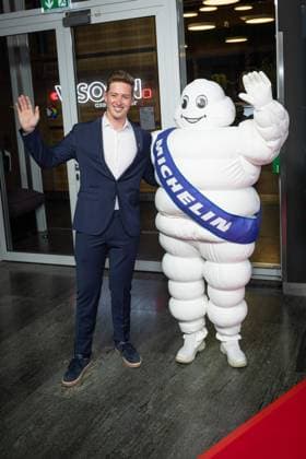 Das Goldene Lenkrad 2025 David Schumacher Michelin Männchen Verleihung Auto BILD Das Goldene Lenkrad 2025 im Axel Springer Gebäude in Berlin Copyright: xEventpressxFuhrx