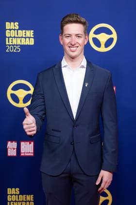 Das Goldene Lenkrad 2025 David Schumacher Verleihung Auto BILD Das Goldene Lenkrad 2025 im Axel Springer Gebäude in Berlin Copyright: xEventpressxFuhrx