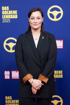 Das Goldene Lenkrad 2025 Lina van de Mars TV-Moderatorin Verleihung Auto BILD Das Goldene Lenkrad 2025 im Axel Springer Gebäude in Berlin Copyright: xEventpressxFuhrx