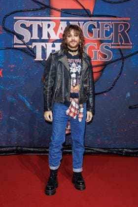 Fan Event - Stranger Things 5 - Riccardo Simonetti beim Netflix Stranger Things Staffel 5 Fan Event im Flughafen Tempelhof Hangar 7 am 18.11.2025 in Berlin. Copyright: xEventpressxKochanx