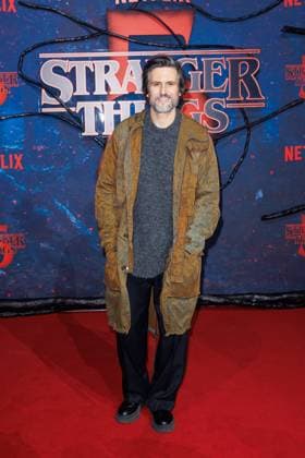 Fan Event - Stranger Things 5 - Tom Beck beim Netflix Stranger Things Staffel 5 Fan Event im Flughafen Tempelhof Hangar 7 am 18.11.2025 in Berlin. Copyright: xEventpressxKochanx