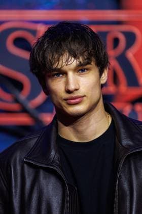 Fan Event - Stranger Things 5 - Giuliano Poplawski beim Netflix Stranger Things Staffel 5 Fan Event im Flughafen Tempelhof Hangar 7 am 18.11.2025 in Berlin. Copyright: xEventpressxKochanx