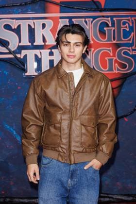 Fan Event - Stranger Things 5 - Noah Miguel Oechsle Rodriguez beim Netflix Stranger Things Staffel 5 Fan Event im Flughafen Tempelhof Hangar 7 am 18.11.2025 in Berlin. Copyright: xEventpressxKochanx