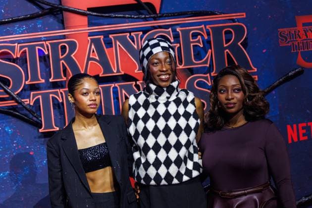 Fan Event - Stranger Things 5 - Maureen Adim, Toni Dreher-Adenuga und Temi Dreher beim Netflix Stranger Things Staffel 5 Fan Event im Flughafen Tempelhof Hangar 7 am 18.11.2025 in Berlin. Copyright: xEventpressxKochanx