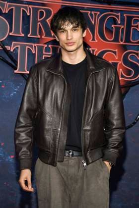 abb Giuliano Poplawski zu Gast auf dem roten Teppich beim Grossen Fan-Event mit Screening am roten Teppich der Netflix Serie STRANGER THINGS 5 im Tempelhof Airport am 18.11.2025 in Berlin Berlin Deutschland
