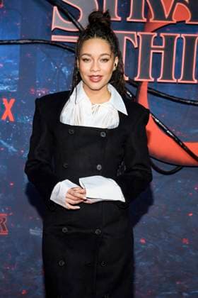 abb Jenny Augsta zu Gast auf dem roten Teppich beim Grossen Fan-Event mit Screening der Netflix Serie STRANGER THINGS 5 im Tempelhof Airport am 18.11.2025 in Berlin Berlin Deutschland