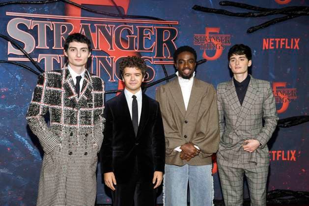 abb Finn Wolfhard, Gaten Matarazzo, Caleb McLaughlin und Noah Schnapp zu Gast auf dem roten Teppich beim Grossen Fan-Event mit Screening der Netflix Serie STRANGER THINGS 5 im Tempelhof Airport am 18.11.2025 in Berlin Berlin Deutschland