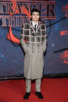abb Finn Wolfhard zu Gast auf dem roten Teppich beim Grossen Fan-Event mit Screening der Netflix Serie STRANGER THINGS 5 im Tempelhof Airport am 18.11.2025 in Berlin Berlin Deutschland