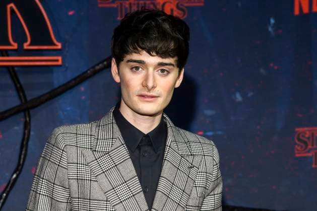 abb Noah Schnapp zu Gast auf dem roten Teppich beim Grossen Fan-Event mit Screening der Netflix Serie STRANGER THINGS 5 im Tempelhof Airport am 18.11.2025 in Berlin Berlin Deutschland