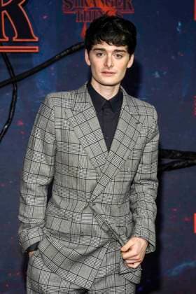abb Noah Schnapp zu Gast auf dem roten Teppich beim Grossen Fan-Event mit Screening der Netflix Serie STRANGER THINGS 5 im Tempelhof Airport am 18.11.2025 in Berlin Berlin Deutschland