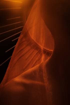 Light shining through delicate fabric creates an artistic pattern Saint Petersburg, Saint Petersburg, Russia R_KNCD2511187C-1892441-01 ,model released, Symbolfoto