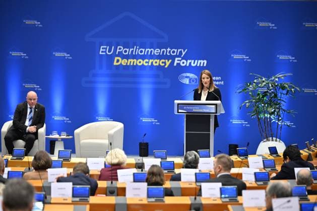 EU Parliamentary Democracy Forum BRUSSELS, BELGIUM - NOVEMBER 19: European Parliament (EP) President Roberta Metsola delivers a speech during EU Parliamentary Democracy Forum in Brussels, Belgium on November 19, 2025. Dursun Aydemir Anadolu Brussels Belgium. Editorial use only. Please get in touch for any other usage.  Copyright: x2025xAnadoluxDursunxAydemirx