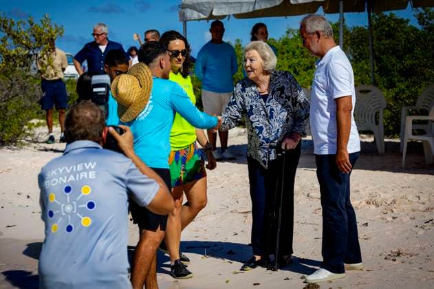 19-11-2025 Antillen Princess Beatrix visited Mangrove Maniacs on the 2nd and last day of her visit to Bonaire. Â  Copyright: xPPEx
