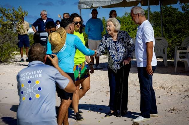 Bonaire, The Netherlands, 2025-11-19 14:49:25 BONAIRE, November 19, 2025. Princess Beatrix visits Bonaire. The visit focuses on the work of the Dutch Caribbean Nature Alliance (DCNA) and social initiatives on the islands. The Princess is the patron of DCNA. PHOTO: NLBeeld Albert Nieboer Credit: NL Beeld Patrick van Emst  Copyright: xx x