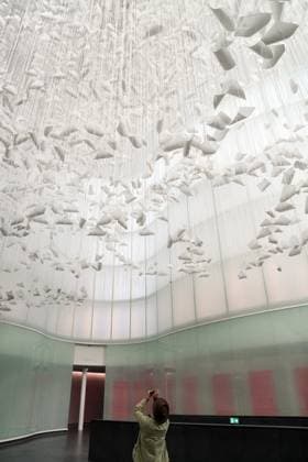 Chiharu Shiota s Art Installation Moment the Snow Melts at Mudec - Milan Preview of the installation Moment the Snow Melts by Chiharu Shiota at Mudec, Museum of Culture in Via Tortona in Milan, Italy on November 19, 2025. Photo by Duilio Piaggesi IPA ABACAPRESS.COM Milan Milan Italy  Copyright: xIPA ABACAx