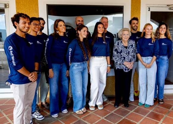 19-11-2025 Antillen Princess Beatrix visited Mangrove Maniacs and Reef Renewal Foundation Bonaire (RRFB) on the 2nd and last day of her visit to Bonaire. Â  Copyright: xPPEx