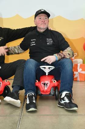 Moderator Wolfram Kons und Joey Kelly bei einem Fototermin zur 24 Stunden Geburtstags Challange zum 30. Geburtstag des RTL Spendenmarathon - wir helfen Kindern die ab 20.11. 18.00 Uhr stattfindet.
