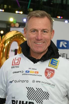 der ehemalige Fussballspieler Ingo Anderbrügge bei einem Fototermin zur 24 Stunden Geburtstags Challange zum 30. Geburtstag des RTL Spendenmarathon - wir helfen Kindern die ab 20.11. 18.00 Uhr stattfindet.