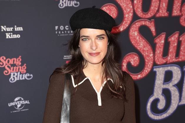 Marie Nasemann bei der Song Sung Blue Film Premiere am 19.11.2025 im Zoo Palast in Berlin Song Sung Blue Filmpremiere in Berlin mit Hugh Jackman & Kate Hudson