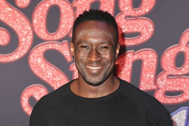 Jerry Kwarteng bei der Song Sung Blue Film Premiere am 19.11.2025 im Zoo Palast in Berlin Song Sung Blue Filmpremiere in Berlin mit Hugh Jackman & Kate Hudson