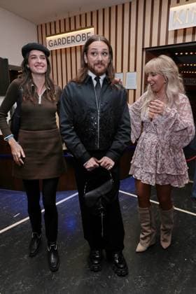 19.11.2025, Marie Nasemann, Riccardo Simonetti und Annemarie Eilfeld zur Premiere von Song Sung Blue, Zoo Palast, Berlin, Berlin