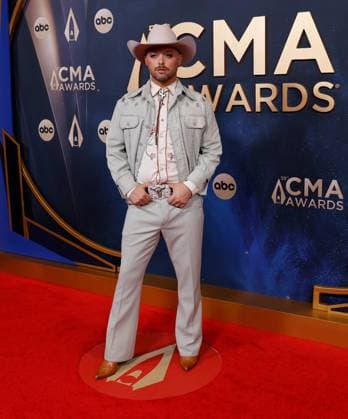 Adam Mac arrives on the red carpet for the 59th CMA Awards in Nashville, Tennessee, on Wednesday, November 19, 2025.  NAS20251119103 JOHNxANGELILLO