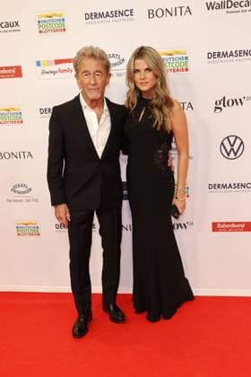 Peter Maffay und Hendrikje Balsmeyer bei der Verleihung Goldene Bild der Frau am 19.11.2025 im Stage Theater in Hamburg Goldene Bild der Frau Verleihung 2025 in Hamburg