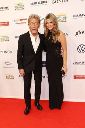 Peter Maffay und Hendrikje Balsmeyer bei der Verleihung Goldene Bild der Frau am 19.11.2025 im Stage Theater in Hamburg Goldene Bild der Frau Verleihung 2025 in Hamburg