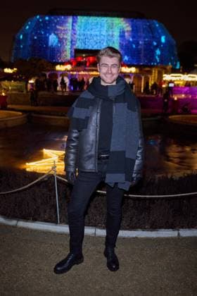 Linus Weber - Eroeffnung des Christmas Garden Berlin 2025 im Botanischen Garten Berlin am 19.11.2025. Christmas Garden Berlin 2025