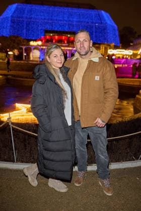 Chantal Laupert und Kevin Kuske - Eroeffnung des Christmas Garden Berlin 2025 im Botanischen Garten Berlin am 19.11.2025. Christmas Garden Berlin 2025