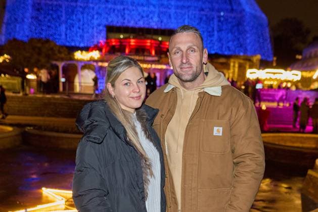 Chantal Laupert und Kevin Kuske - Eroeffnung des Christmas Garden Berlin 2025 im Botanischen Garten Berlin am 19.11.2025. Christmas Garden Berlin 2025