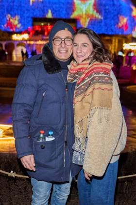 Jan Sosniok mit Ehefrau Nadine - Eroeffnung des Christmas Garden Berlin 2025 im Botanischen Garten Berlin am 19.11.2025. Christmas Garden Berlin 2025