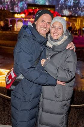 Ralf Zacherl mit Ehefrau Viola - Eroeffnung des Christmas Garden Berlin 2025 im Botanischen Garten Berlin am 19.11.2025. Christmas Garden Berlin 2025