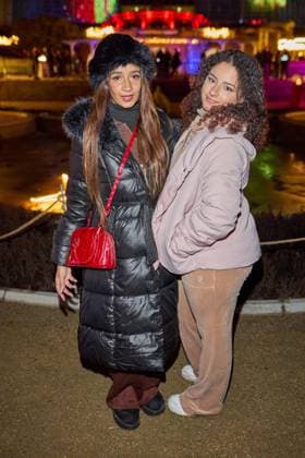 Gabby Rinne mit Tochter Alicia - Eroeffnung des Christmas Garden Berlin 2025 im Botanischen Garten Berlin am 19.11.2025. Christmas Garden Berlin 2025