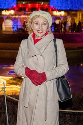 Dana Golombek - Eroeffnung des Christmas Garden Berlin 2025 im Botanischen Garten Berlin am 19.11.2025. Christmas Garden Berlin 2025