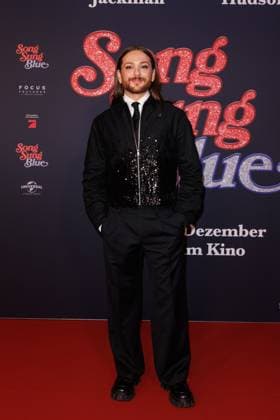 Premiere - Song Sung Blue - Riccardo Simonetti bei der Europapremiere zu dem Kinofilm Song Sung Blue im Zoo Palast am 19.11.2025 in Berlin. Copyright: xEventpressxKochanx