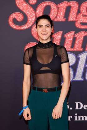 Premiere - Song Sung Blue - Melissa Bellissima bei der Europapremiere zu dem Kinofilm Song Sung Blue im Zoo Palast am 19.11.2025 in Berlin. Copyright: xEventpressxKochanx