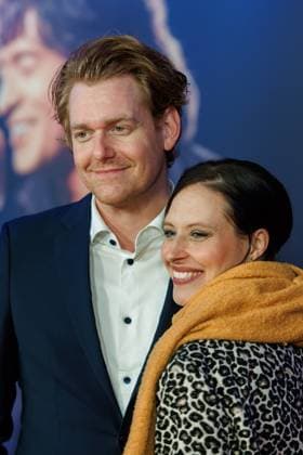 Premiere - Song Sung Blue - Johannes Heinrichs und Nadja Jo Klapper bei der Europapremiere zu dem Kinofilm Song Sung Blue im Zoo Palast am 19.11.2025 in Berlin. Copyright: xEventpressxKochanx