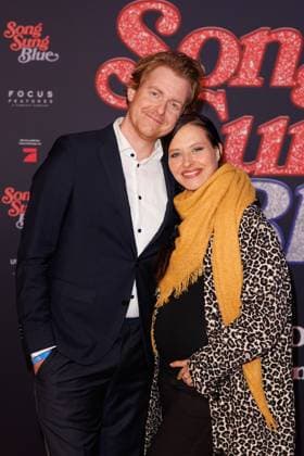 Premiere - Song Sung Blue - Johannes Heinrichs und Nadja Jo Klapper bei der Europapremiere zu dem Kinofilm Song Sung Blue im Zoo Palast am 19.11.2025 in Berlin. Copyright: xEventpressxKochanx