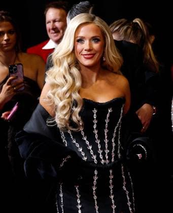 Tanner Smith arrives on the red carpet for the 59th CMA Awards in Nashville, Tennessee, on Wednesday, November 19, 2025.  NAS20251119179 JOHNxANGELILLO