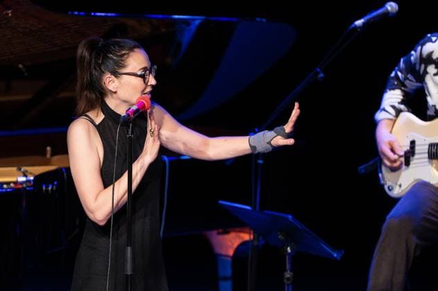 JAZZMADRID concert at the Fernanda Gómez Theatre in Madrid, Spain - 19 Nov 2025 Leonor Watling performs during the JAZZMADRID concert at the Fernanda Gómez Theatre in Madrid. Madrid Spain Copyright: xAtilanoxGarciax xSOPAxImagesx photo00989