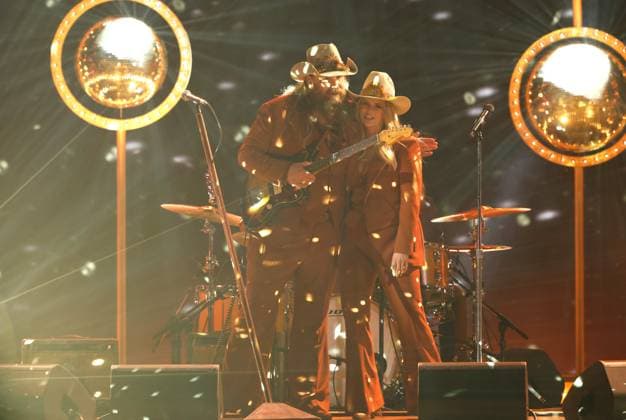 (L-R) Chris Stapleton and Miranda Lambert perform onstage during the 59th CMA Awards at the Bridgestone Arena in Nashville, Tennessee, on Wednesday, November 19, 2025.  NAS20251119337 JOHNxANGELILLO