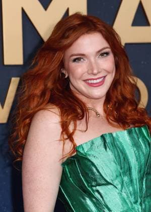 59th Annual CMA Awards - Arrivals Caylee Hammack arriving at the 59th Annual Country Music Association Awards held at the Bridgestone Arena on November 19, 2025 in Nashville, TN. Nashville Bridgestone Arena Tennessee USA Copyright: xCurtisxHilbunx xAFF-USA.COMx